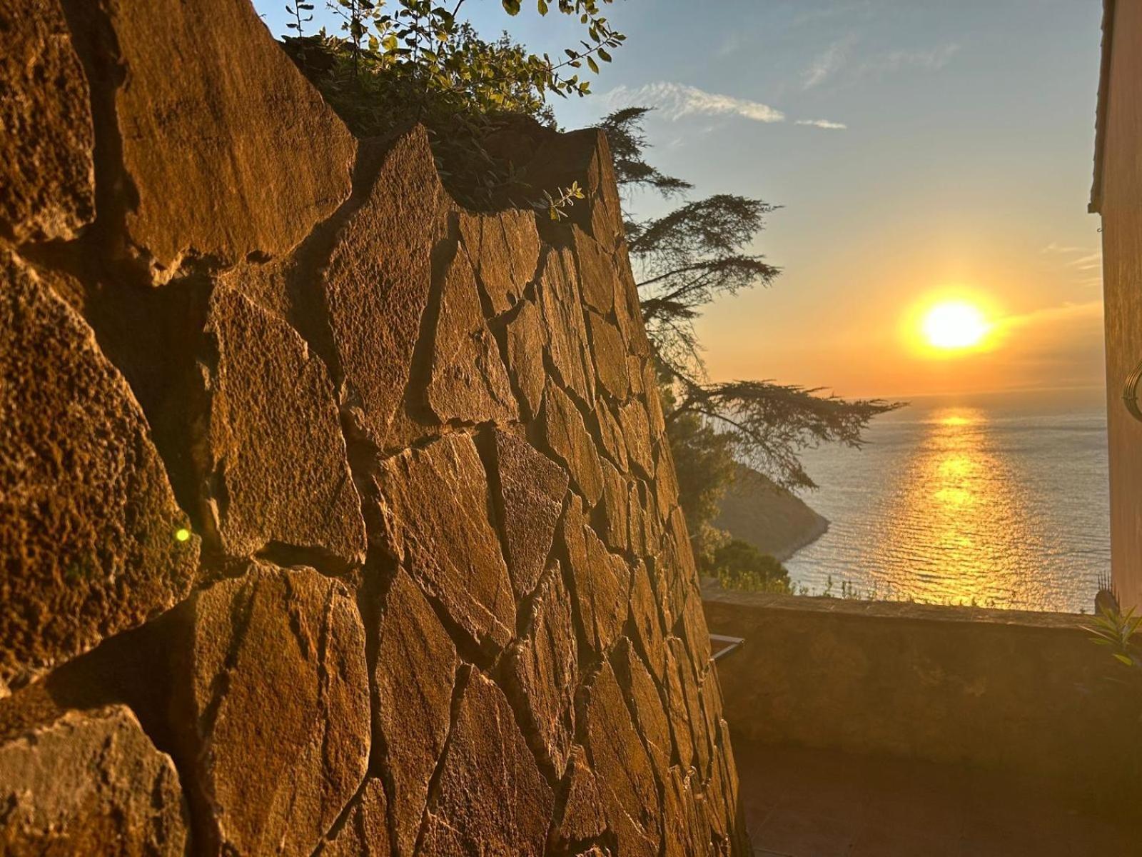 Villa Velta Sea Sunset Porto Santo Stefano  Extérieur photo