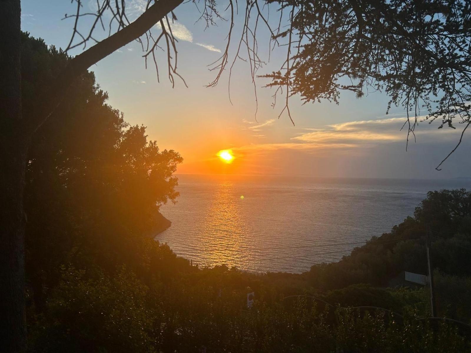 Villa Velta Sea Sunset Porto Santo Stefano  Extérieur photo